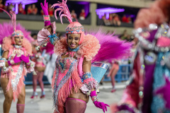 22.04.22 - Desfile da Escola de Samba Unidos do Viradouro, Sambódromo, Carnaval 2022, Marquês do Sapucaí, 1919, Folia, Erika Januza, Mestri Ciça, "Não há Tristeza que Possa Suportar Tanta Alegria", Felipe Filósofo, Marcus Ferreira e Tarcísio Zanon, Renata Xavier Fotografia, fotógrafos Renata Xavier e Leandro Lucas. .