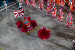 22.04.22 - Desfile da Escola de Samba Unidos do Viradouro, Sambódromo, Carnaval 2022, Marquês do Sapucaí, 1919, Folia, Erika Januza, Mestri Ciça, "Não há Tristeza que Possa Suportar Tanta Alegria", Felipe Filósofo, Marcus Ferreira e Tarcísio Zanon, Renata Xavier Fotografia, fotógrafos Renata Xavier e Leandro Lucas. .