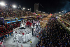 22.04.22 - Desfile da Escola de Samba Unidos do Viradouro, Sambódromo, Carnaval 2022, Marquês do Sapucaí, 1919, Folia, Erika Januza, Mestri Ciça, "Não há Tristeza que Possa Suportar Tanta Alegria", Felipe Filósofo, Marcus Ferreira e Tarcísio Zanon, Renata Xavier Fotografia, fotógrafos Renata Xavier e Leandro Lucas. .